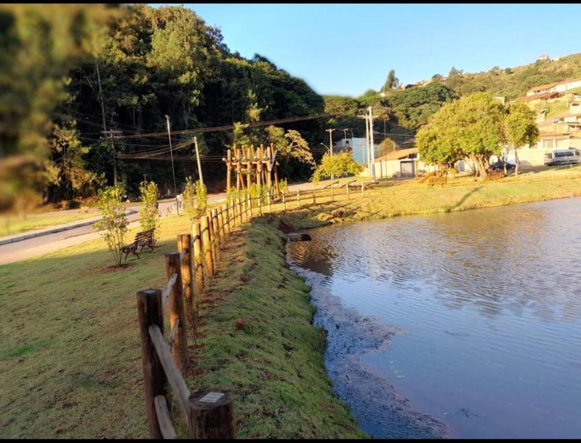 Chales Do Lago Cunha Exterior photo